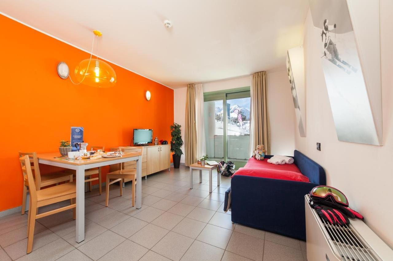 Teleo Vacanze - Villaggio Olimpico Di Colle Sestriere Eksteriør bilde