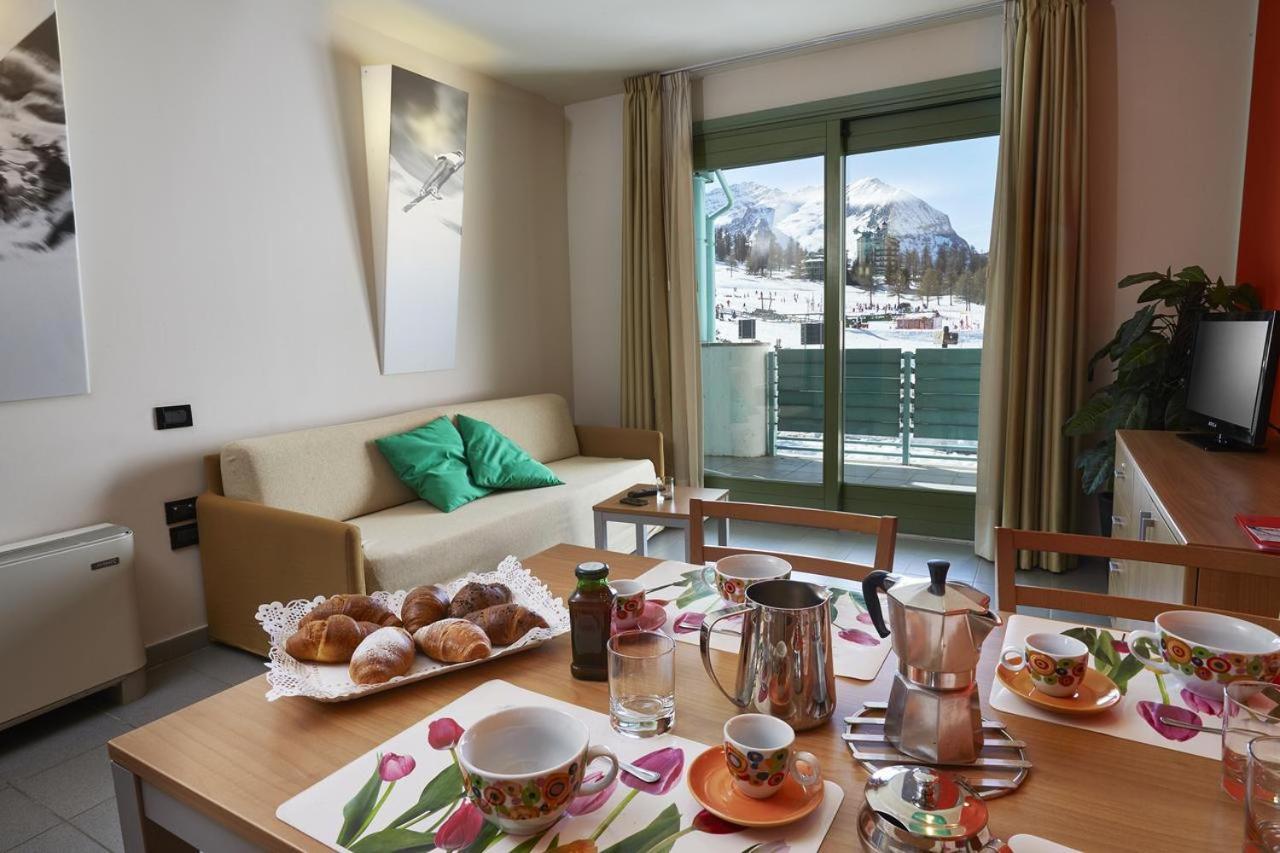 Teleo Vacanze - Villaggio Olimpico Di Colle Sestriere Eksteriør bilde